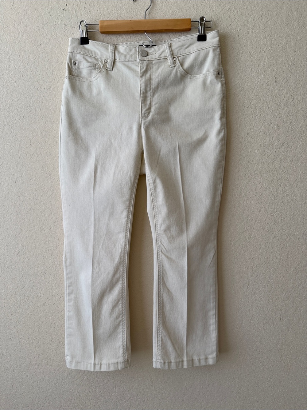 Jones New York Cream Ankle Crop Jeans